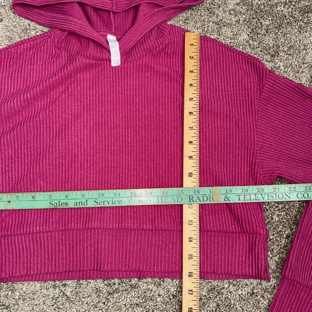 Alo Yoga Muse Ribbed Cropped Hoodie Women S Pink Magenta Excellent Ribbed Knit